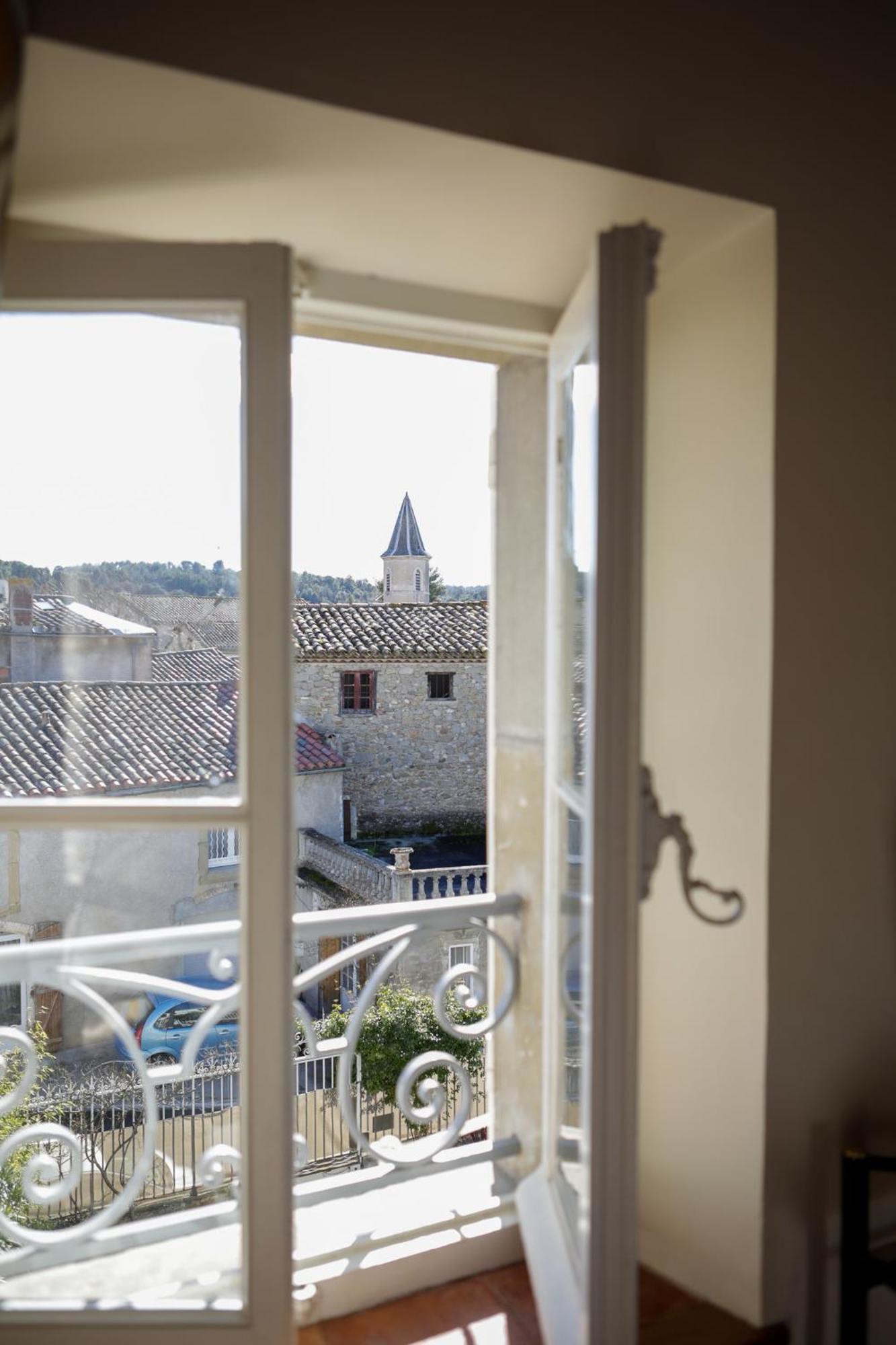 Le Patio Des Senteurs Bed & Breakfast Verzeille Exterior photo