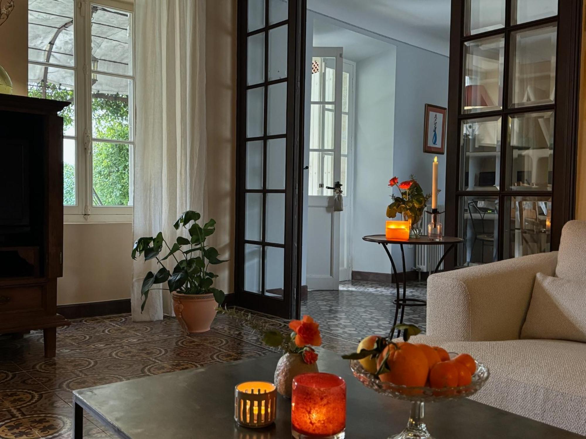 Le Patio Des Senteurs Bed & Breakfast Verzeille Exterior photo